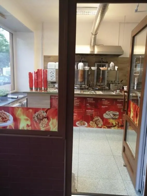 Pult a gril v SAMI Kebab Kyjov